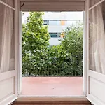 Magnificent 4 Bedroom In Eixample Apartamento