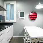 Magnificent 4 Bedroom In Eixample Apartment *