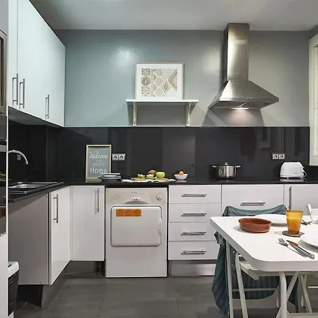 Magnificent 4 Bedroom In Eixample