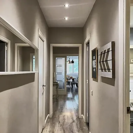 Magnificent 4 Bedroom In Eixample 巴塞罗那
