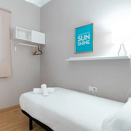 Magnificent 4 Bedroom In Eixample