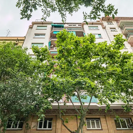 Apartamento Magnificent 4 Bedroom In Eixample Barcelona