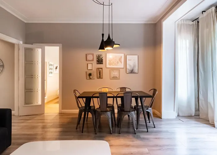Magnificent 4 Bedroom In Eixample *
