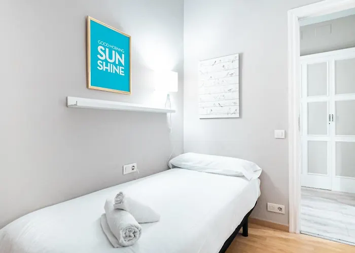 Magnificent 4 Bedroom In Eixample Barcellona