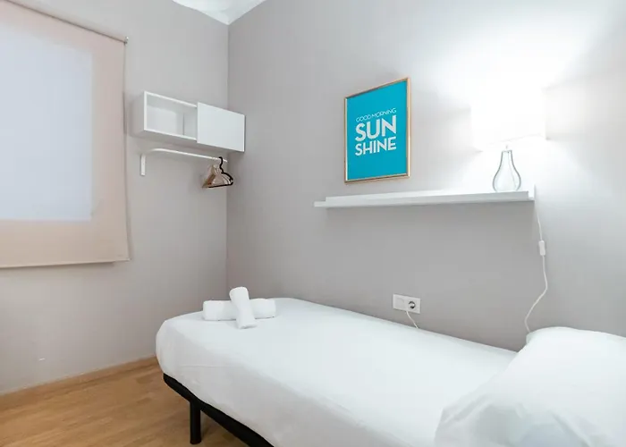 Magnificent 4 Bedroom In Eixample