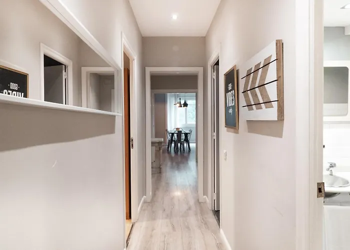 Appartamento Magnificent 4 Bedroom In Eixample